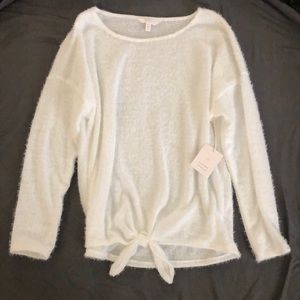 Front tie long sleeve shirt